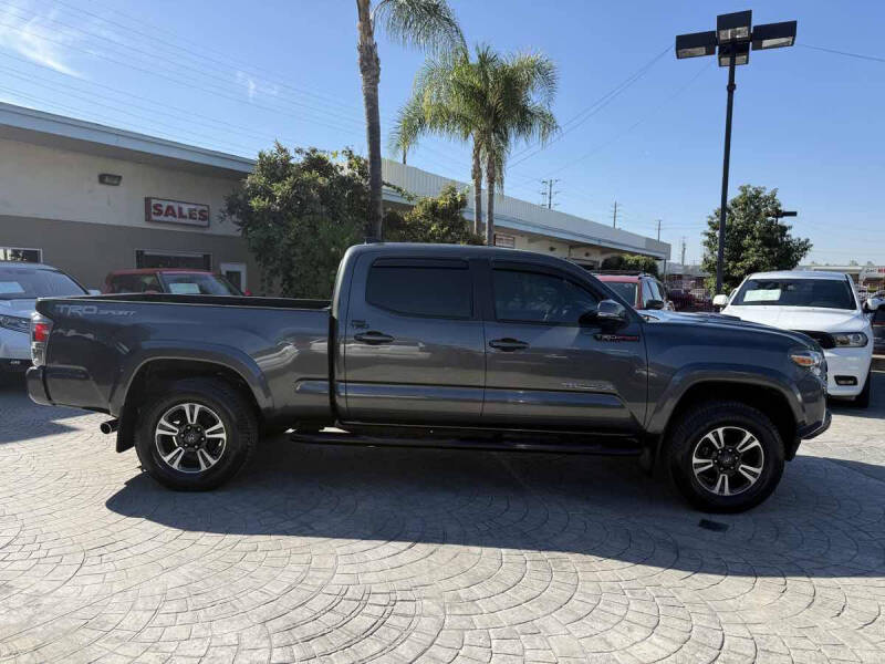 2017 Toyota Tacoma TRD Sport
