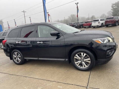 2019 Nissan Pathfinder S