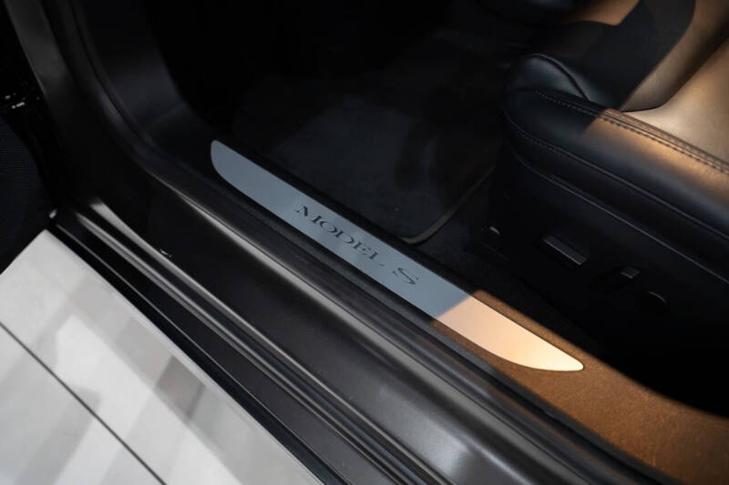 2021 Tesla Model S Long Range Plus