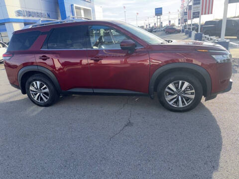 2023 Nissan Pathfinder SL