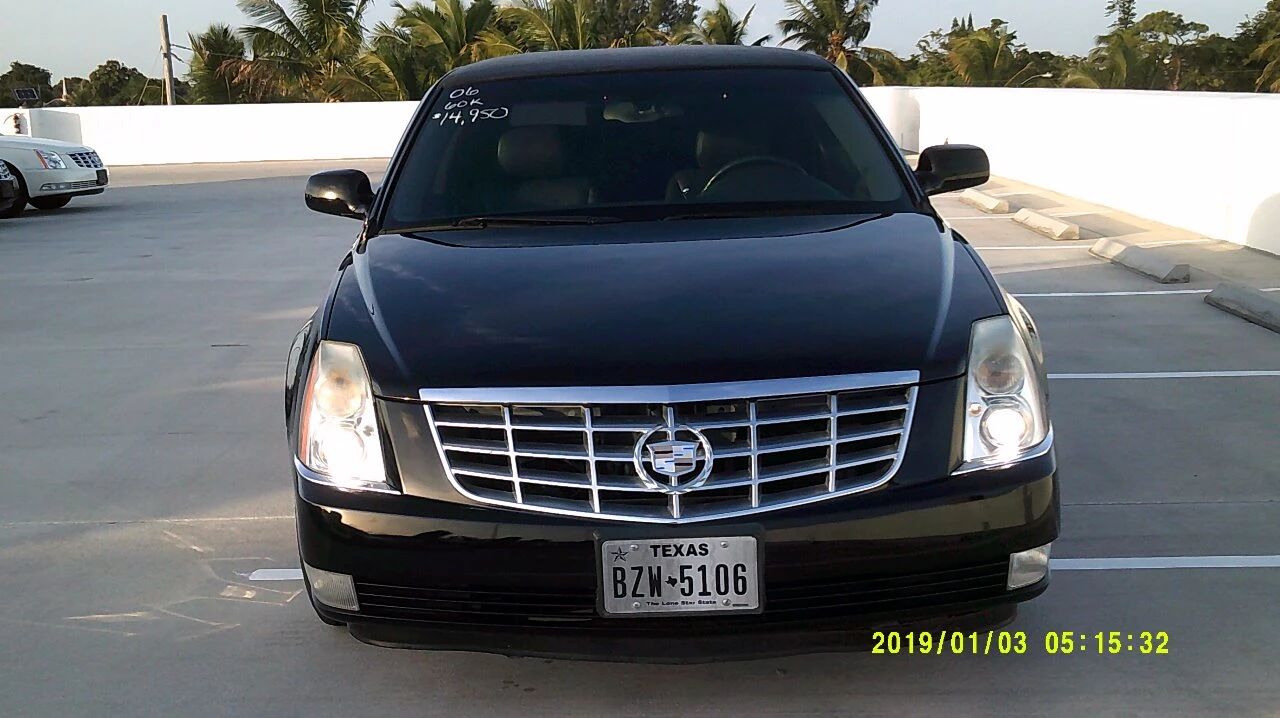 2006 Cadillac Limousine DTS Pro  - $10,500