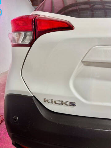 2020 Nissan Kicks S