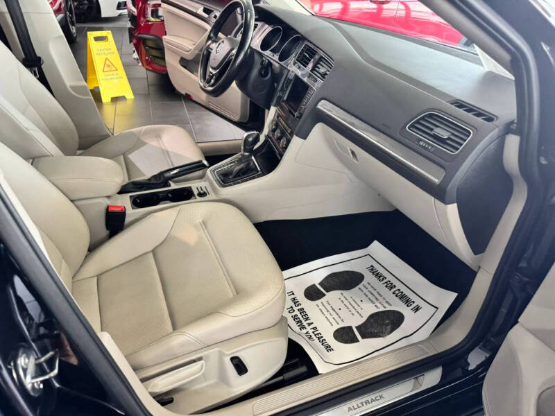 2017 Volkswagen Golf Alltrack
