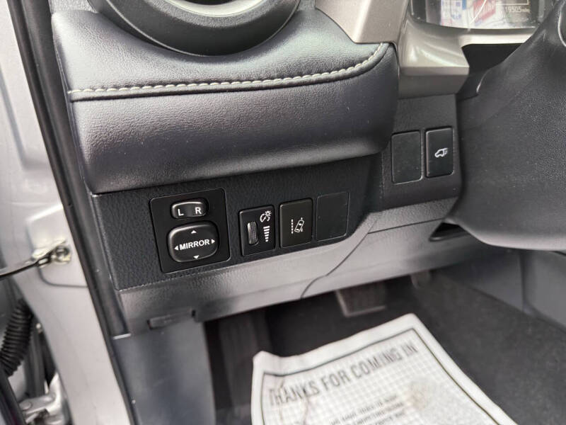 2018 Toyota RAV4 Hybrid XLE