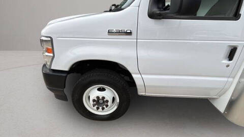 2024 Ford E-Series