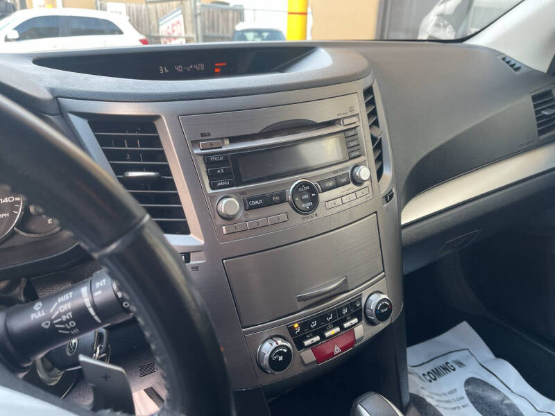 2010 Subaru Outback 2.5i Premium