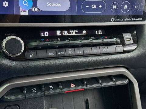 2024 Toyota Sequoia SR5