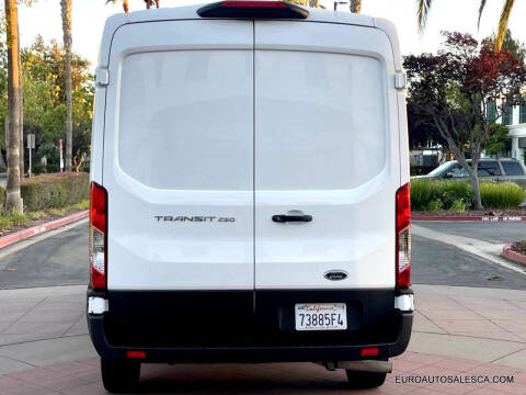 2025 Ford Transit 250