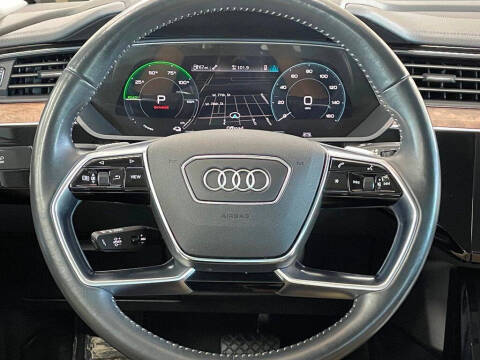 2019 Audi e-tron quattro Premium Plus