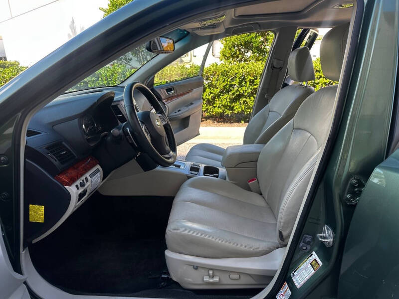 2012 Subaru Outback 2.5i Limited