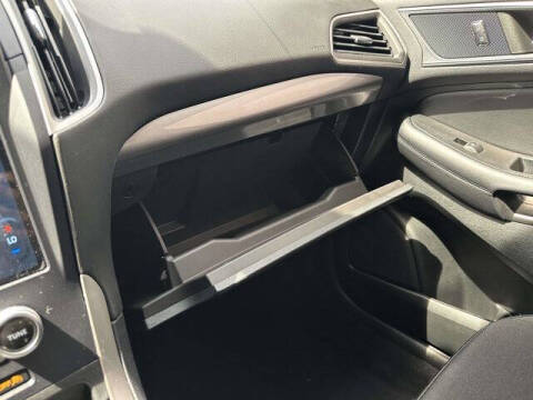 2023 Ford Edge SE
