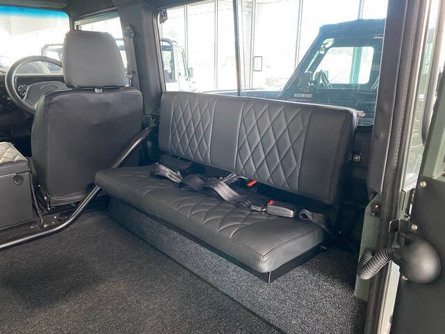 1998 Land Rover Defender 11