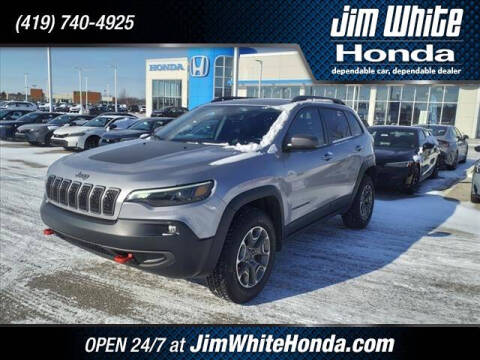 2020 Jeep Cherokee for sale at The Credit Miracle Network Team at Jim White Honda in Maumee OH