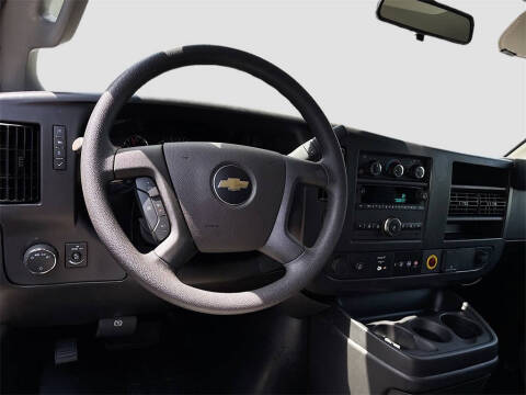 2024 Chevrolet Express 2500