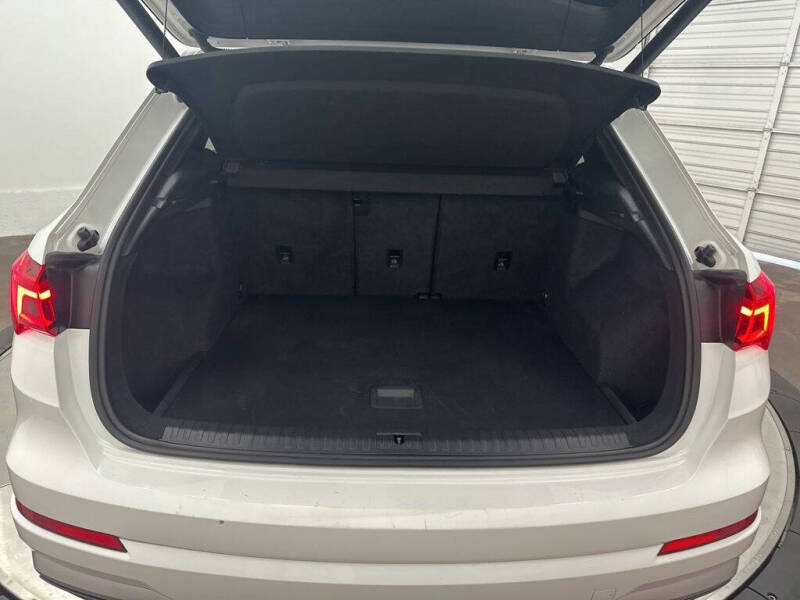 2020 Audi Q3 quattro Premium 45 TFSI