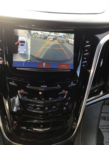 2018 Cadillac Escalade Platinum