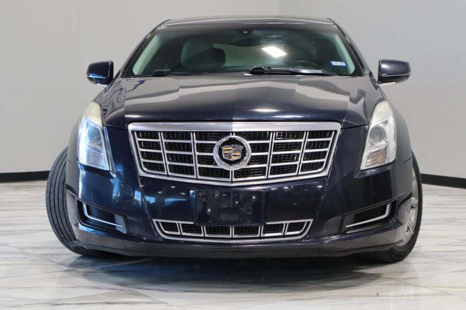 2013 Cadillac XTS for sale at IMD MOTORS, INC in Dallas, TX