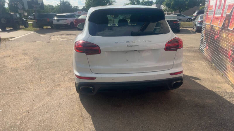 2016 Porsche Cayenne