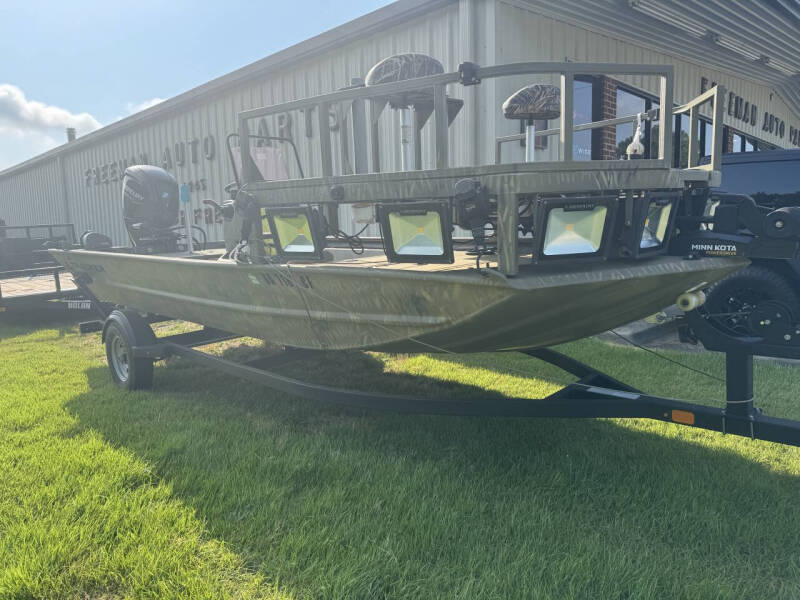 2020 Tracker 1860 Center Console Sportsman