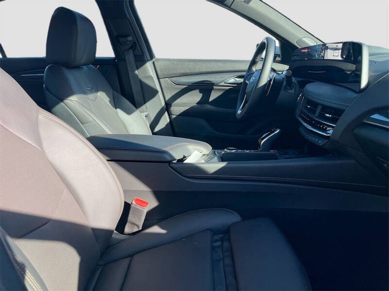 2025 Cadillac CT5 Sport