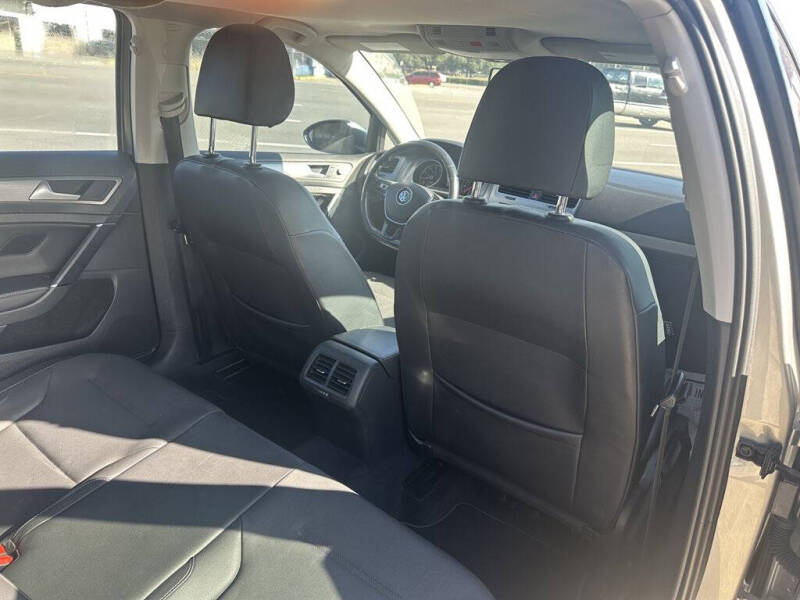 2015 Volkswagen Golf