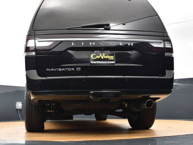 2017 Lincoln Navigator L Select