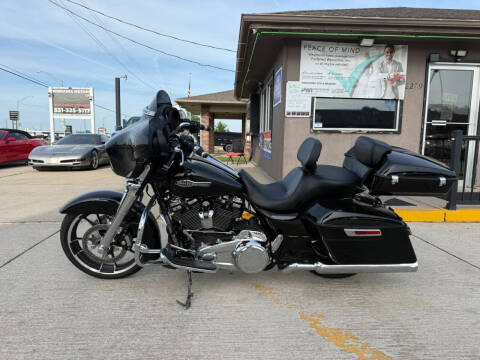 2023 Harley-Davidson Street Glide