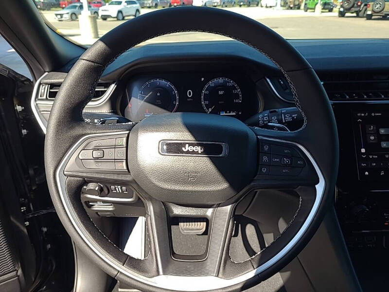 2025 Jeep Grand Cherokee Laredo X