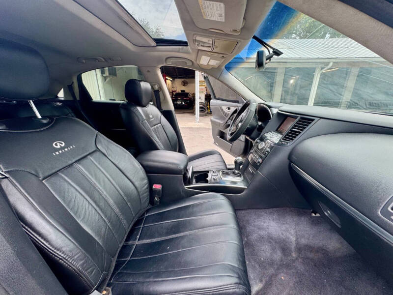 2012 Infiniti FX35