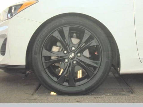 2020 Hyundai Veloster 2.0L Premium