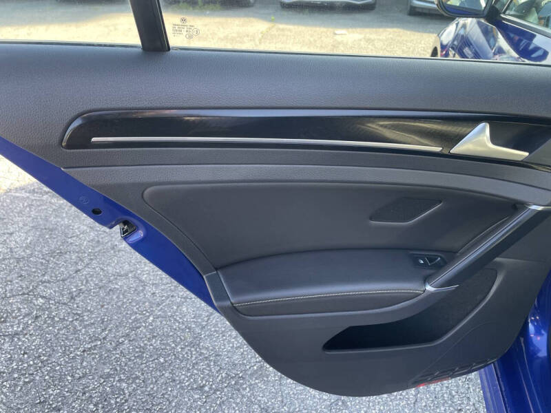 2016 Volkswagen Golf R 4Motion