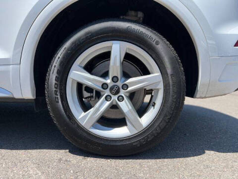 2023 Audi Q5 quattro Premium 40 TFSI