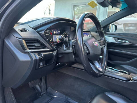 2023 Cadillac CT4 Luxury