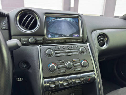 2016 Nissan GT-R Premium