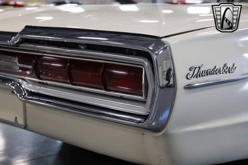 1966 Ford Thunderbird