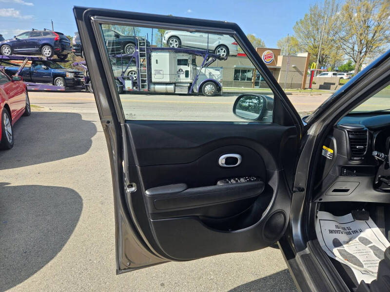 2018 Kia Soul +