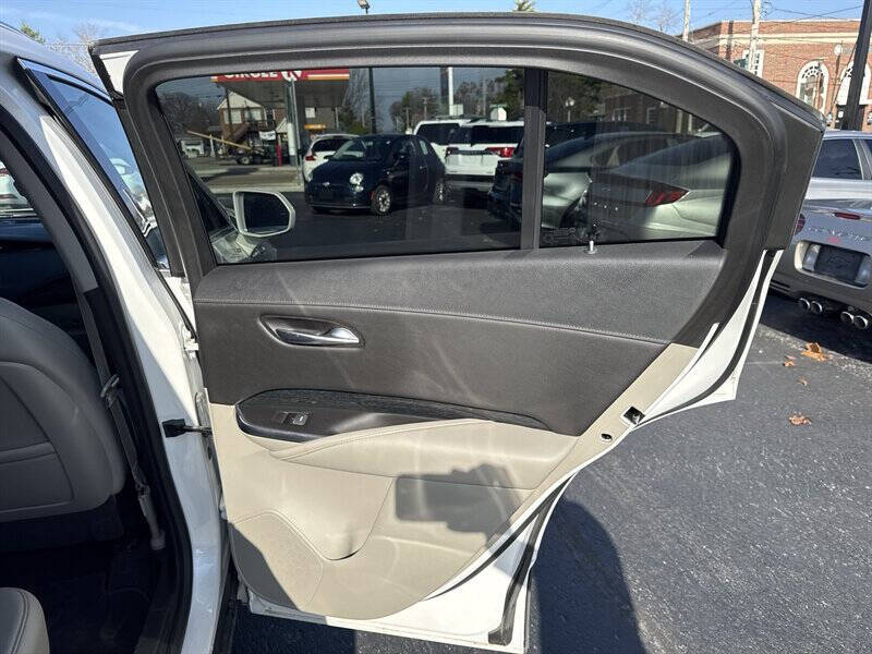 2020 Cadillac XT4 Premium Luxury