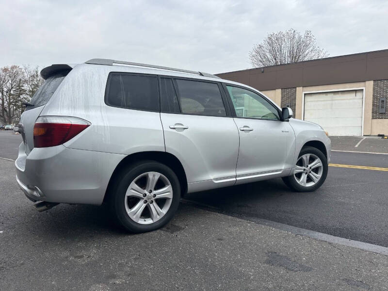 2010 Toyota Highlander Sport