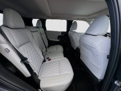 2024 Mitsubishi Outlander PHEV