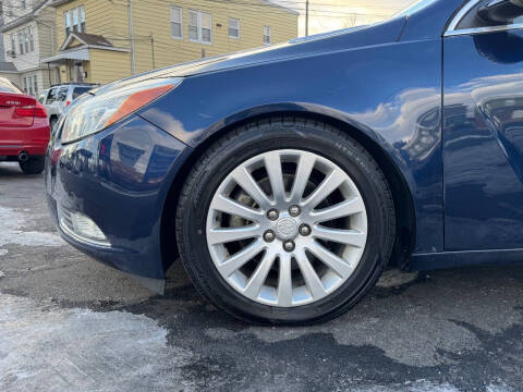 2012 Buick Regal Premium 1