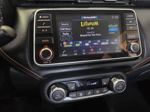 2021 Nissan Versa SR