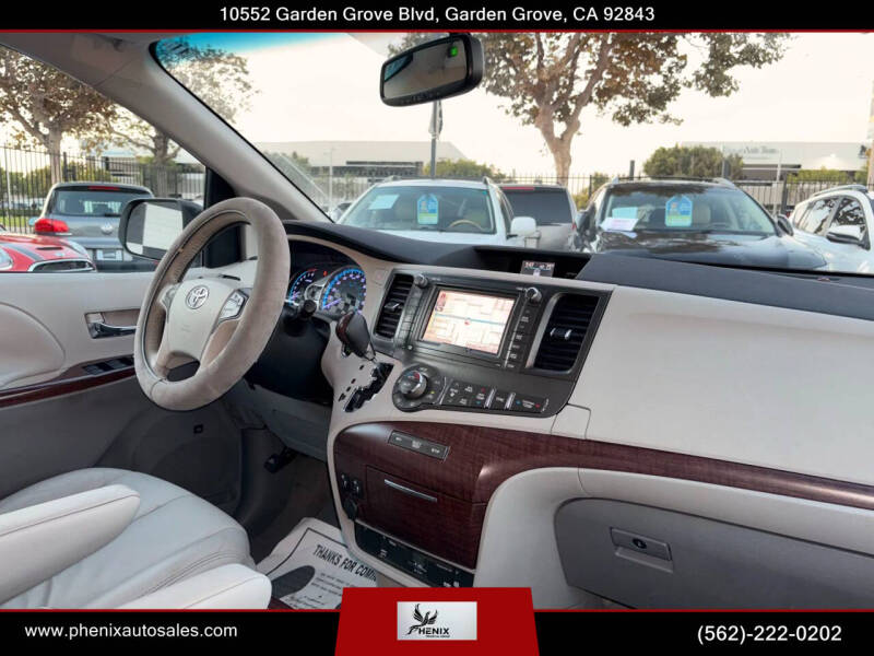 2011 Toyota Sienna Limited 7-Passenger