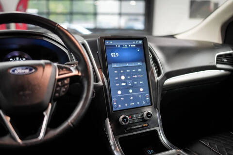 2023 Ford Edge Titanium