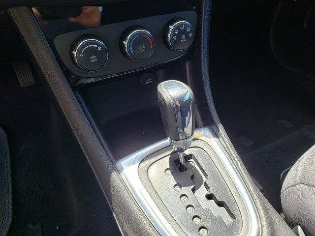 2013 Chrysler 200 LX