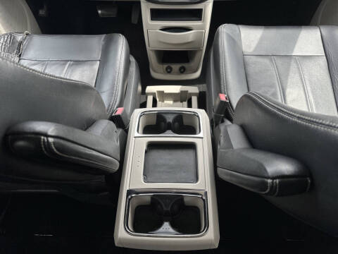 2014 Chrysler Town and Country Touring