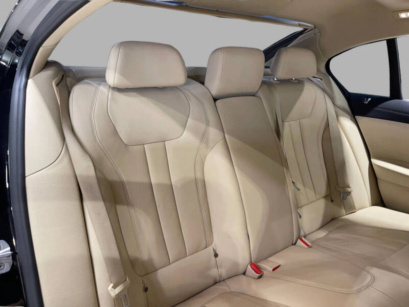 2018 BMW 7 Series 740i