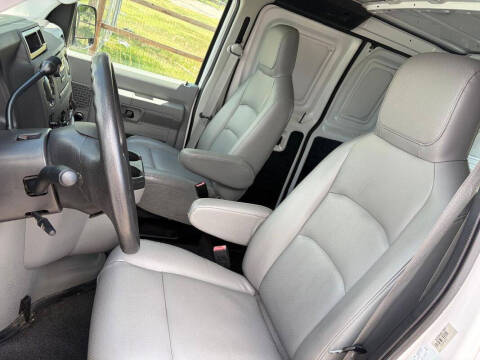 2009 Ford E-Series E-150