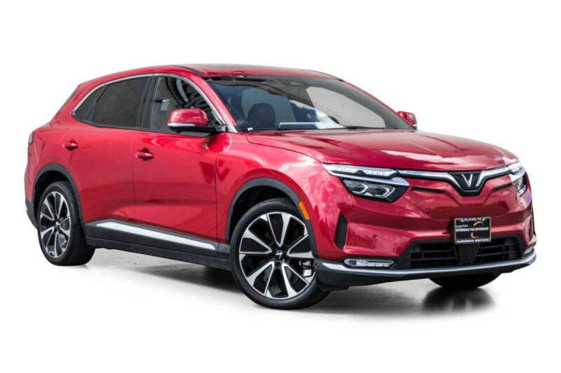 2024 VinFast VF8 Plus