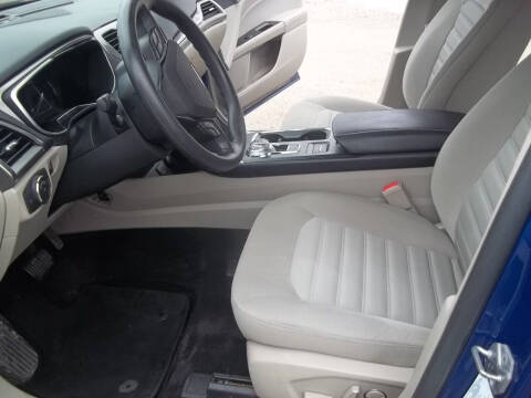 2017 Ford Fusion Hybrid SE