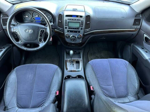 2011 Hyundai Santa Fe SE